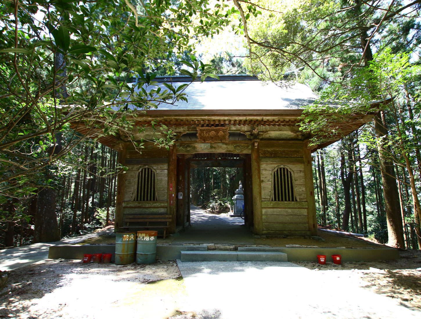 Tateshinzan Tsujuin Temple Taryuji Temple